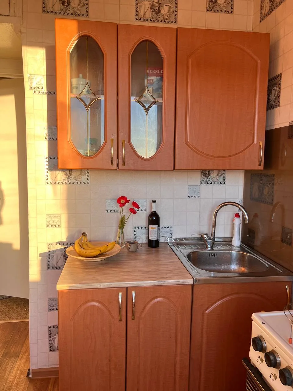 Продается 1к квартира в мкр.Топкинский теплая и уютная

В квартире сделан косметический ремонт

Частично заменены трубы на медные
Застеклен балкон

Шикарный вид из окна на город (красивые рассветы и закаты)

Чистый подъезд
 
Приветливые соседи

Рядом школа, детский сад

Продовольственные магазины, а