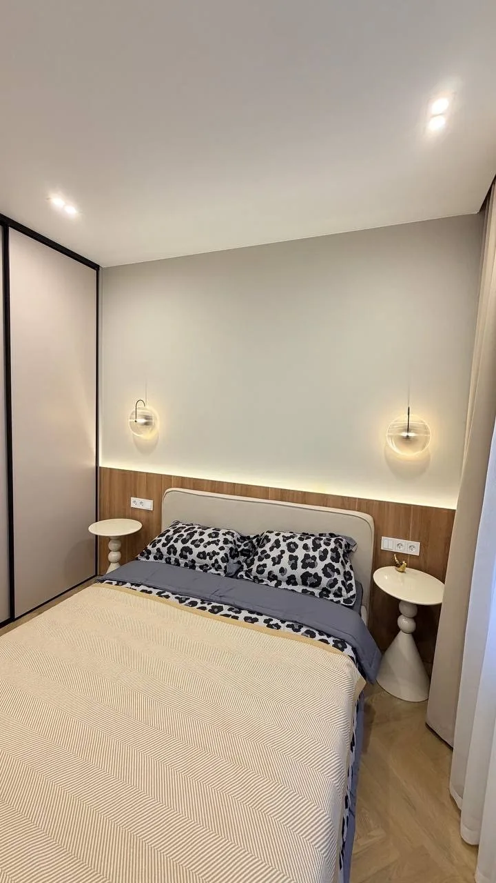 Продается красивая евро двушка в ЖК Соседи

В квартире сделан качественный ремонт, использовались только лучшие материалы

Новым хозяевам останется мебель и бытовая техника

Квартира - мечта ждет своих новых жильцов

Звоните и покупайте эту замечательную квартиру 